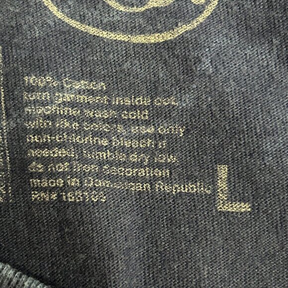 Nirvana "In Utero" Distressed Look Graphic T-Shirt Woman L Blue With Pink Print - Picture 9 of 11